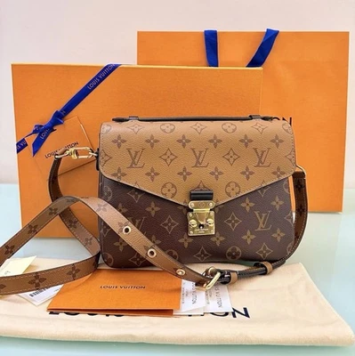 NUEVO Louis Vuitton Pochette Metis Monograma Reverso MM Caja Bolso Recibo Sin Usar Foto 1 de 4