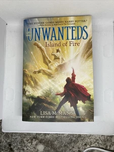 Island Of Fire, Volume 3 - Foto 1 di 5