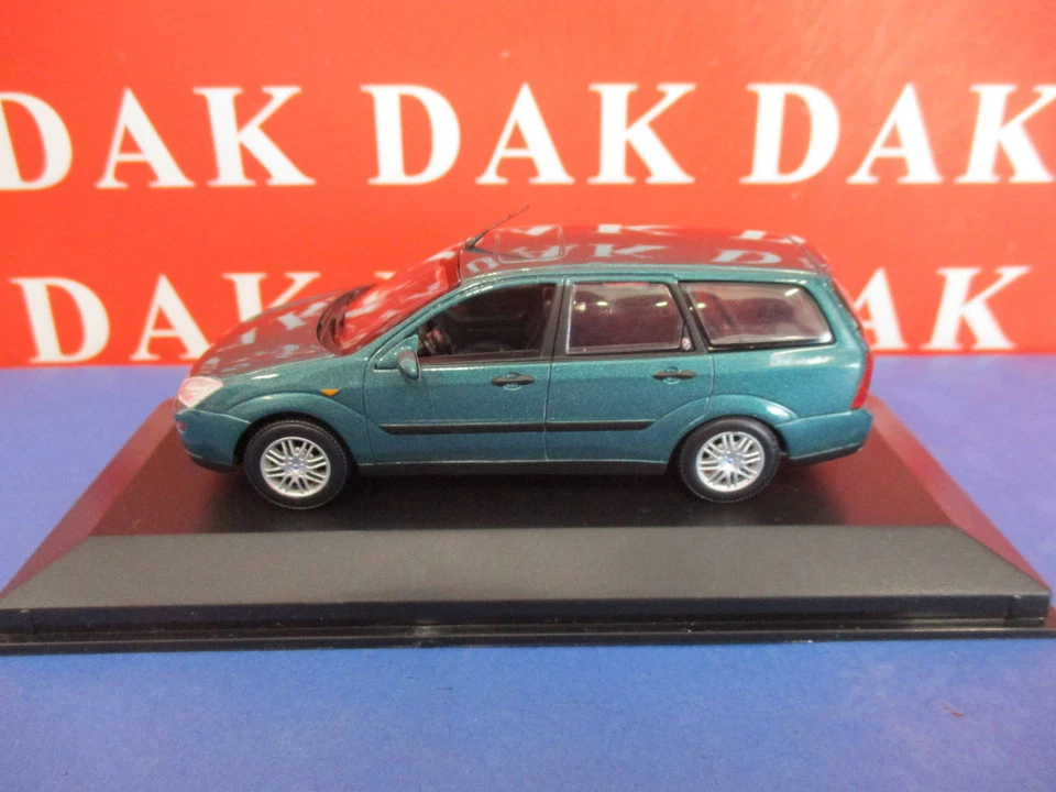 Die cast 1/43 Modellino Auto Ford Focus Kombi Green Met. 2002 - Immagine 1 di 4