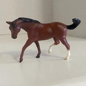 Breyer Reeves Stablemate Bay Horse - Picture 1 of 7