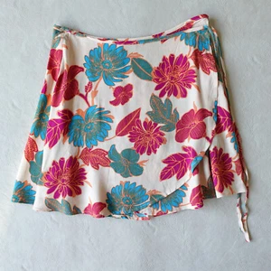 Vintage Forever 21 Wrap Mini Skirt Floral Y2K Babydoll Size Extra Small - Picture 1 of 10
