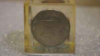 1976 Bicentennial Commemorative Coins, Buckeye - Cross- paperweight - Image 1 of 4