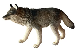 Timber Wolf Figurine Animal Display Toy Safari Ltd Plastic 1990 6" Long - Picture 1 of 7