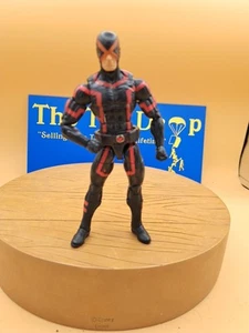 MARVEL LEGENDS CYCLOPS TOYS R US EXCLUSIVE LOOSE 2014 - Picture 1 of 4