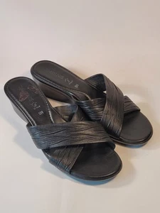 Damiani’s Women's Black Comfort Wedge Shoe Slip On Sandal Made In Italy Size 9M - Picture 1 of 9
