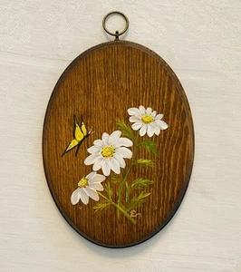 Vintage Hand Painted Daisy & Butterfly Folk Art Oval Wall Plaque Farmhouse 7.5” - Picture 1 of 11