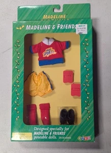 Madeline Kleidung für Madeline und Freunde Puppen - Paris Sports - Neu im Karton - Bild 1 von 4