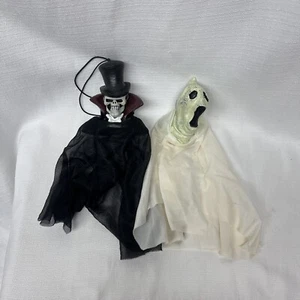 Halloween Scream Ghost Skeleton Ghoul Vampire Trick or Treat Door Hanger 12” (2) - Picture 1 of 15