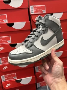 Nike Dunk High Retro SE "Light Bone" - GS Talla 7Y / Mujer’s 8.5 - Imagen 1 de 13
