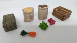Accessoires von Schleich zu Pferden Kiste, Karotten, Äpfel, Heuballen ... - Bild 1 von 3