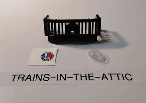 LIONEL MADISON OBSERVATION PLATFORM RAILING BLACK PLASTIC 27903-50 WITH LOGO NEW - Picture 1 of 9