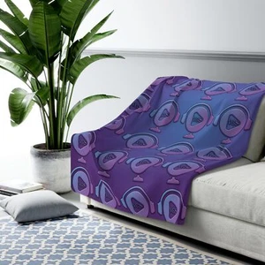 VGS™ Logo Themed Sherpa Fleece Blanket - Picture 1 of 9