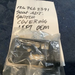 Mercedes Left Electric Seat Adjustment Switch Covering 1267662391 OEM NEW - Picture 1 of 2