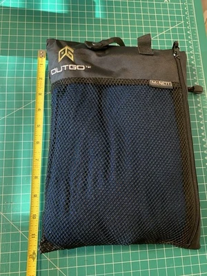 "Toalla táctica OutGo McNett XL azul marino secado rápido en bolsa 35x62""" Foto 1 de 4