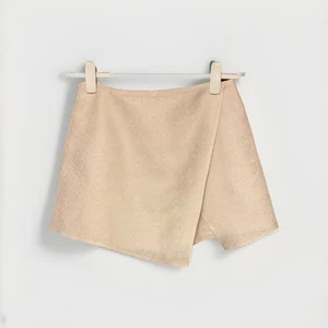 ICENI EMBOSSED CREAM SKORTS - Bild 1 von 12