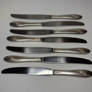 7 Vtg Tudor Plate Oneida Community 9” Dinner Knives Queen Bess II Floral 1946 - Picture 1 of 7