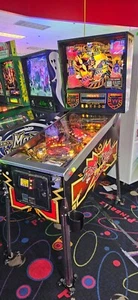 BLACK KNIGHT 2000 Pinball Machine - Williams 1989 - 2073 - Picture 1 of 21