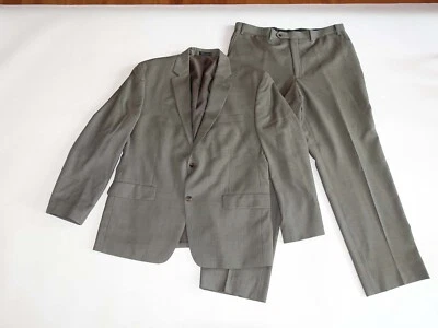 Michael Kors Men's 2 Button Suit Size 44 Regular 38 x 31 Taupe 100% Wool 44R - Image 1 of 4