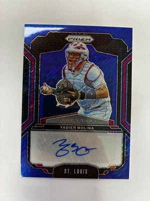 2025 Prizm Yadier Molina Legendary Signatures #LS-YM 4/8 BLUE SHIMMER PRIZM SSP - Image 1 of 2