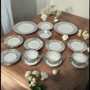 Vintage 1930s Wedgwood Platinum Lustre Partial Dinnerware Set Silver Floral 17P - Picture 1 of 15
