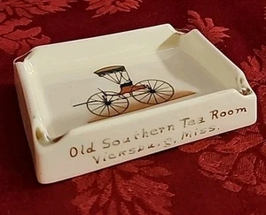 Antiguo Cenicero Southern Tea Room Vicksburg Mississippi Cerámica Frente Abierto Buggy - Imagen 1 de 8
