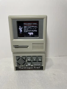 The Oregon Trail gioco elettronico portatile retrò classico per computer testato 2017 - Foto 1 di 10
