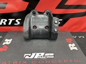 2025 YAMAHA YFZ450R OEM REAR SWINGARM GUARD SKID PLATE 09-25 18P-22361-00-00 - Bild 1 von 10