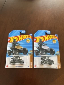 Hot Wheels Tesla CyberQuad 2025 juego de 2 variaciones de color - Imagen 1 de 3