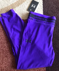 Under Armor Girls Purple Athletic Crop Leggings Pants Size YXL NWT - Picture 1 of 8