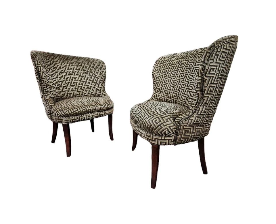 Sillas de biblioteca vintage con respaldo de ala Foto 1 de 4