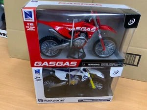Bicicletas modelo de juguete NewRay 1:12 Die-Cast Motocross MX GAS GASOLINA MC 450 HUSQVARNA FC450 - Imagen 1 de 3