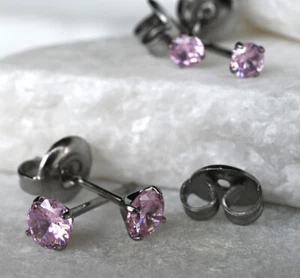 PAIR Martini Set CZ Gem Stud Earrings 6AL-4VELI ASTM F136 Implant Grade Titanium - Picture 1 of 12