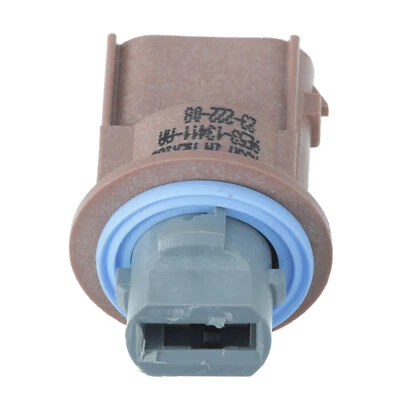 NEW OEM Nissan 2016-2023 TITAN TITANXD Turn Signal Bulb Light Socket 26243-EZ21A - Image 1 of 4