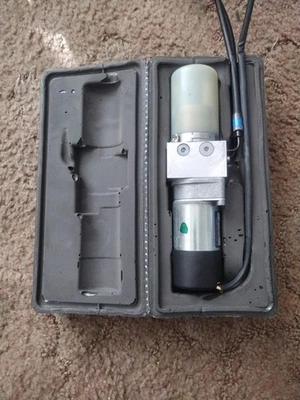 07 08 09 10 11 12 13, Mercedes-Benz S550 W221, Trunk Power Closing Pump Motor - Image 1 of 4