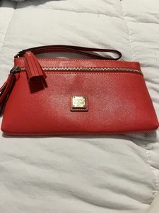 Red leather Dooney Bourke wristlet with zipper closure NWOT - Picture 1 of 7