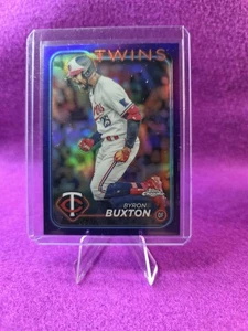 2024 Topps Chrome - #/250 Purple Refractor #10 Byron Buxton - Bild 1 von 2