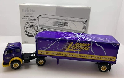 First Gear 1/34 #19-2056 Johnny Lightning 1953 White 3000 Tractor W/ 30’ Trailer - Image 1 of 4
