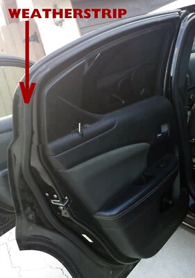 2008 - 2014 DODGE AVENGER ЗАДНЯЯ ЛЕВАЯ ДВЕРЬ УСТАНОВЛЕН ПОГОДНАЯ ПОЛОСКА OEM 5008881AD - Изображение 1 из 3