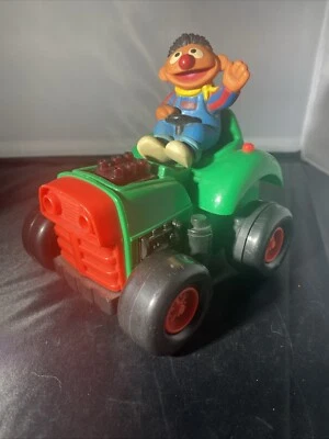 De colección Tyco Seasme Street Ernie’s Tractor Coche Móvil Ilumina Sonidos Funcionando Foto 1 de 4