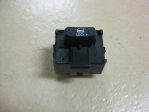 06-11 LEXUS GS300 GS350 FRONT RIGHT WINDOW LOCK SWITCH OEM - Picture 1 of 3