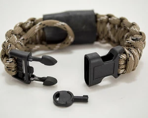 Militär/Strafverfolgung verstellbares Notfallarmband mit Handschellenschlüssel - Bild 1 von 7