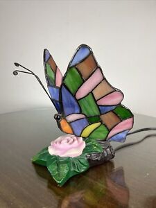 BUTTERFLY Tiffany Style Stained Glass Night Light, Table or Desk Lamp 7" Vintage