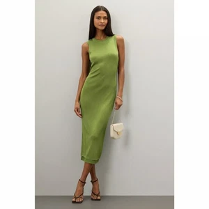 Vestido midi tejido verde Atlein x RTR XS para mujer precio de venta sugerido por el fabricante: $445 - Imagen 1 de 8