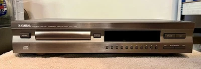 Yamaha CDX-396 CD Player - Bild 1 von 4