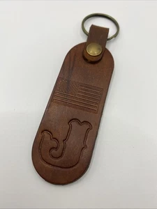 Leder Schlüsselanhänger handgefertigt "J" amerikanische Flagge USA Schlüsselhalter Anhänger pflanzlich hellbraun Leder - Bild 1 von 3
