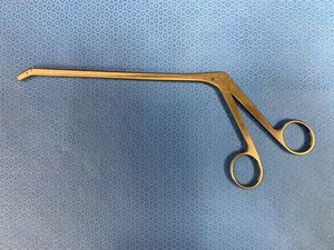 Novosurgical 5722-84 Spurling Ivd Rongeur 4 mm en ángulo hacia abajo - Imagen 1 de 7