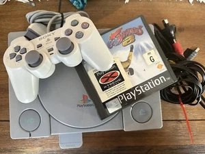 Sony PlayStation Grey Console + Controller, Memory Card And Game - Picture 1 of 6