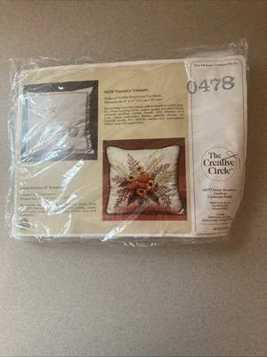 Creative Circle 0478 Tapestry Unicorn Pillow Kit - Image 1 of 4