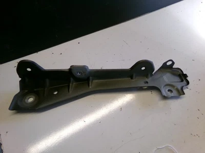 Suporte de montagem para para-lama dianteiro direito 06-11 Mercedes Benz W164 ML500 ML350 - Imagem 1 de 4