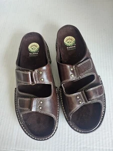 EARTH ORIGIN - BROWN LEATHER SLIDES SZ. 6.5 - Picture 1 of 6